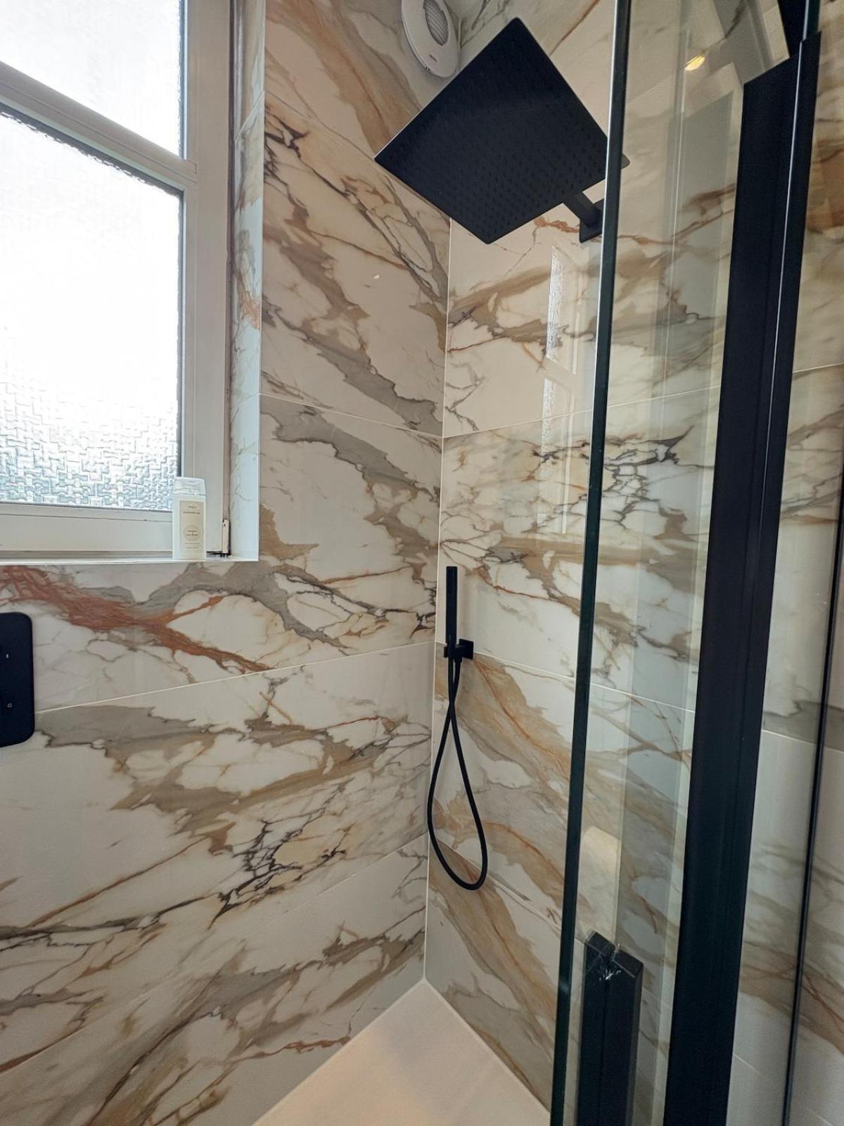 Spacious 2 Bed - Perfect Location Edinburgh
